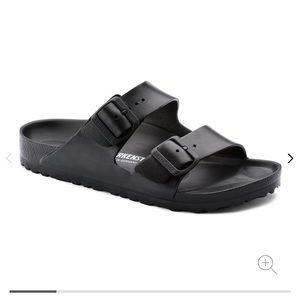 BLACK BIRKENSTOCKS - SIZE 38 (US W7 / M5)